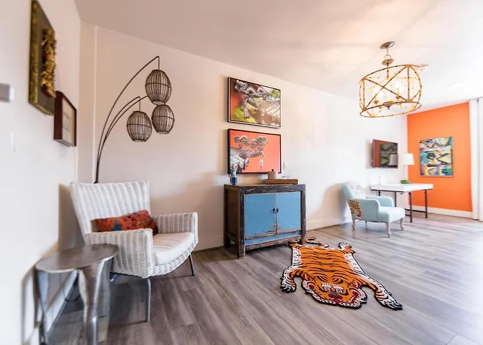 The Bishop Arts Hotel By Qresorts